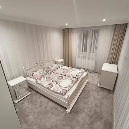 Apartmanyhurbanova1 *